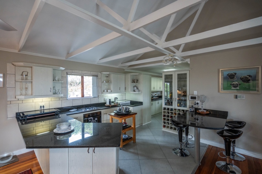 3 Bedroom Property for Sale in Seafield Eastern Cape